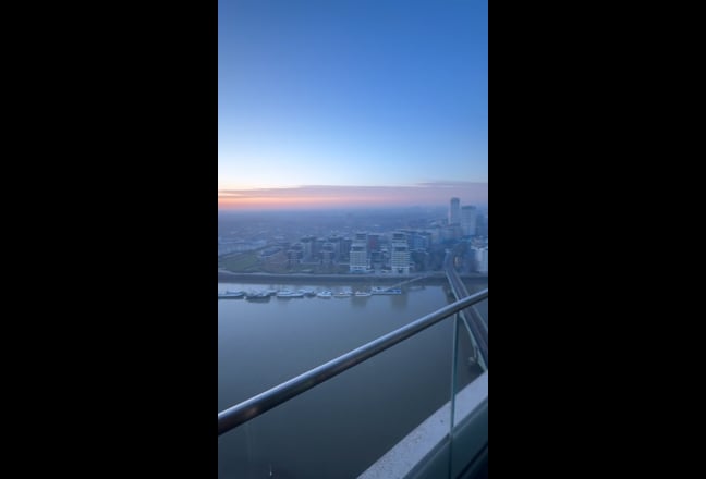 Large Double Room in a Penthouse Flat (bills inc) Main Photo