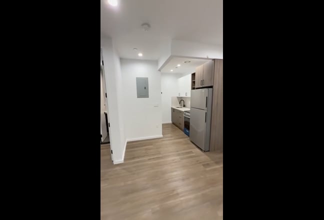 🚨 $1350 Rooms – Student Friendly – Asap Move-in  Main Photo