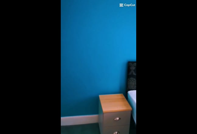 Spacious double room, peaceful, well maintained. Main Photo