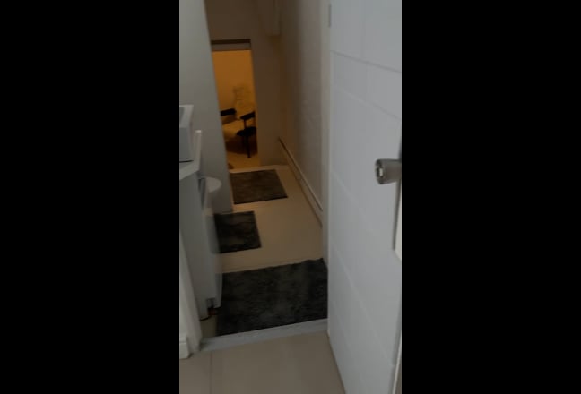 Double self contained bedroom with en-suite  Main Photo