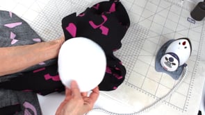 Schulterpolster einnähen