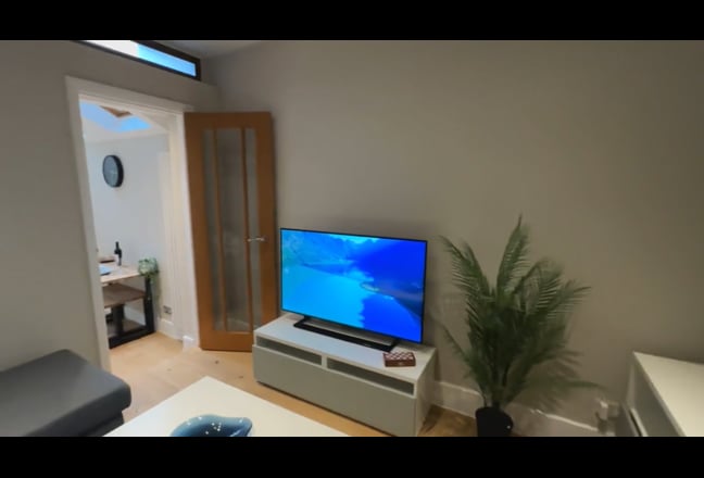 ✨Cosy double near Tooting Common! (for a female) Main Photo