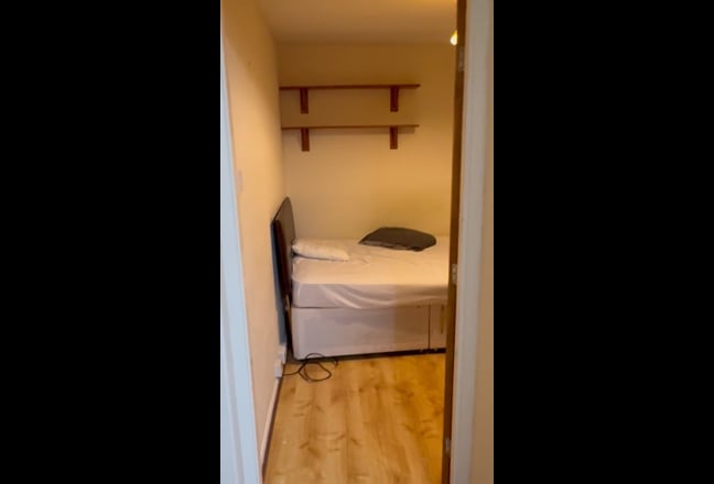 Contract take over due to relocation Main Photo