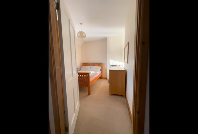 🏡 Beautiful Refurbished House – Chadwell Heath Main Photo