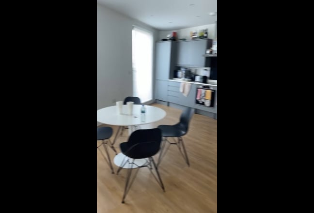 Affordable modern flat in great location Main Photo