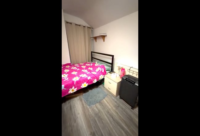 Room for rent Main Photo