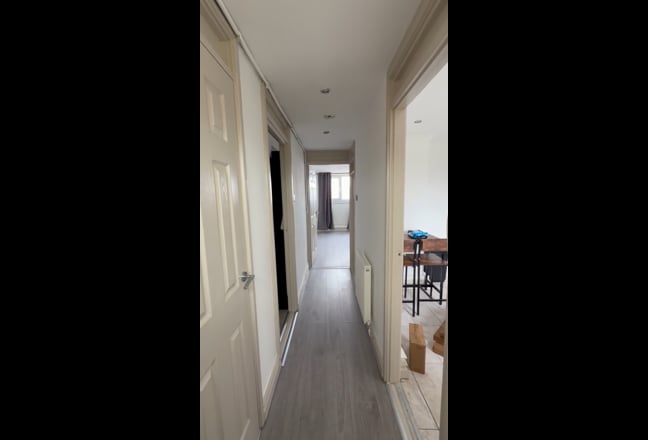 Stunning Newly Refurbished 3-Bed House–Forest Gate Main Photo