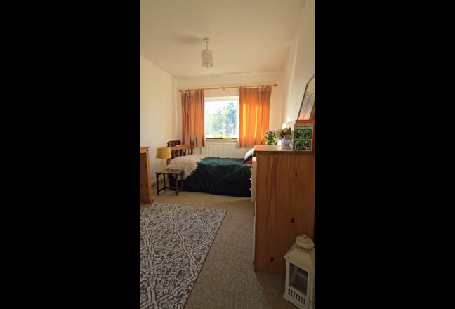 Studio Flat  Main Photo