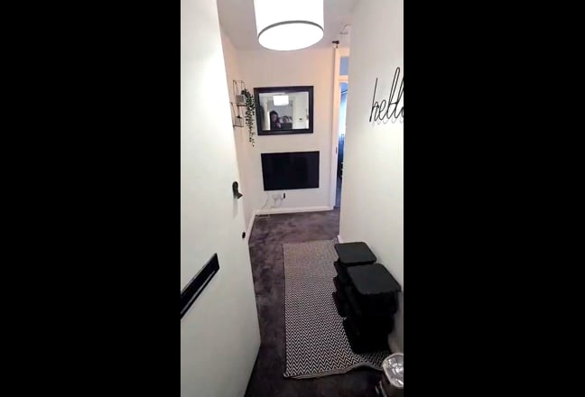 Homely 1 Bed Flat - 7 Mins to East Croydon Station Main Photo