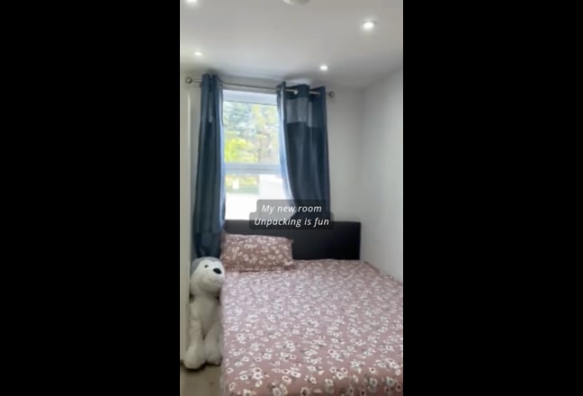 Ensuite in wembley for single Main Photo