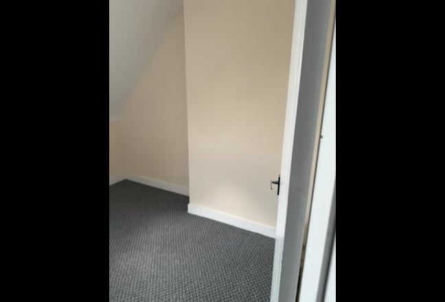 1 Double Bedroom Main Photo