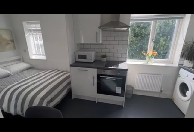 Studio Flat - Cranfield Village MK43 Ensuite Main Photo