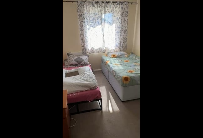 Shared double room for female - fully furnished  Main Photo