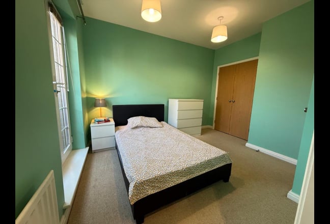 Medium double&Medium Double Ensuite Available NOW  Main Photo