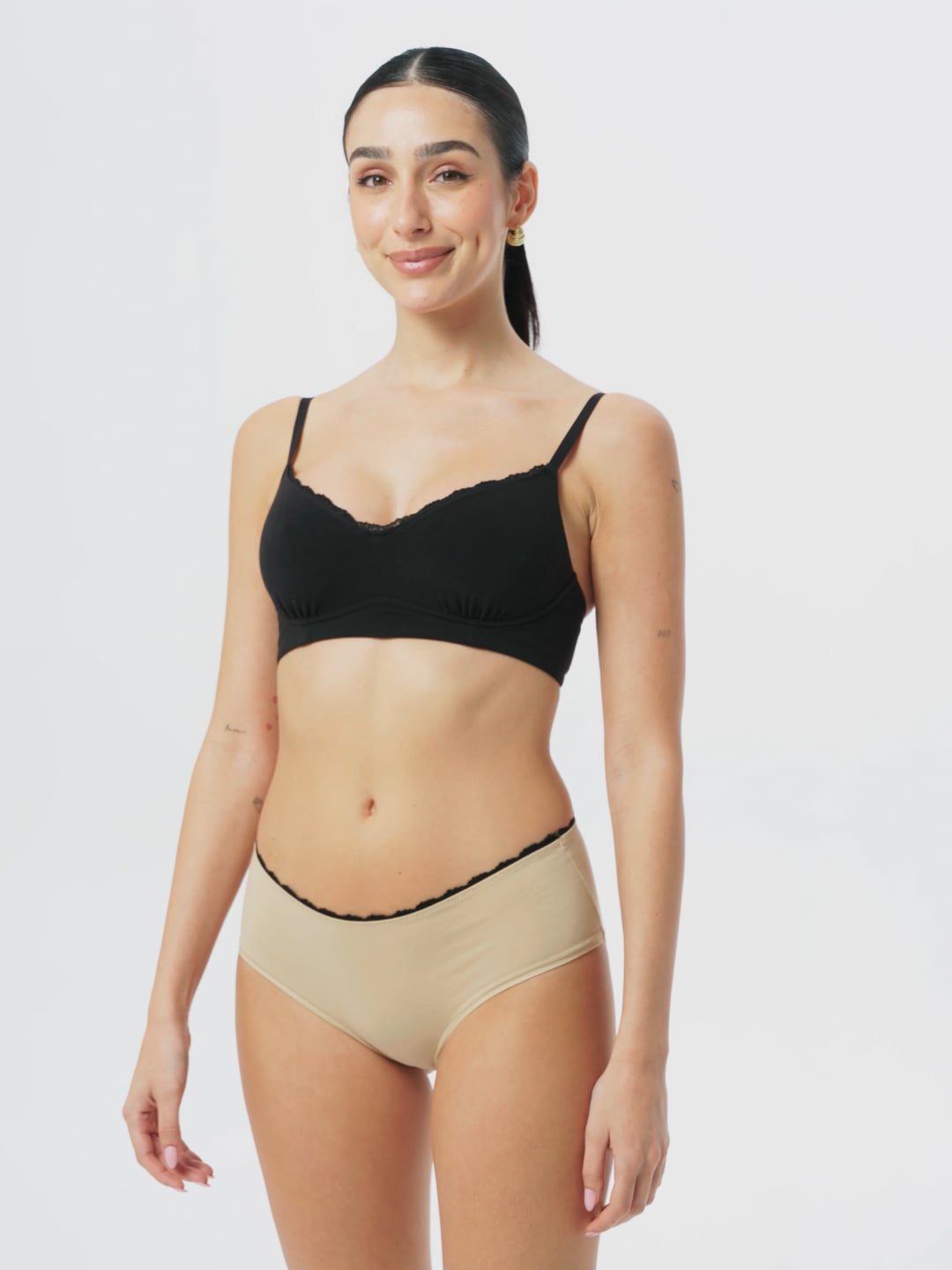 ברלט עם גימור תחרה