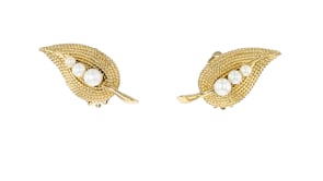 C. 1980 Vintage 3-5mm Cultured Pearl Leaf Clip-On Earrings in 14kt Yellow Gold