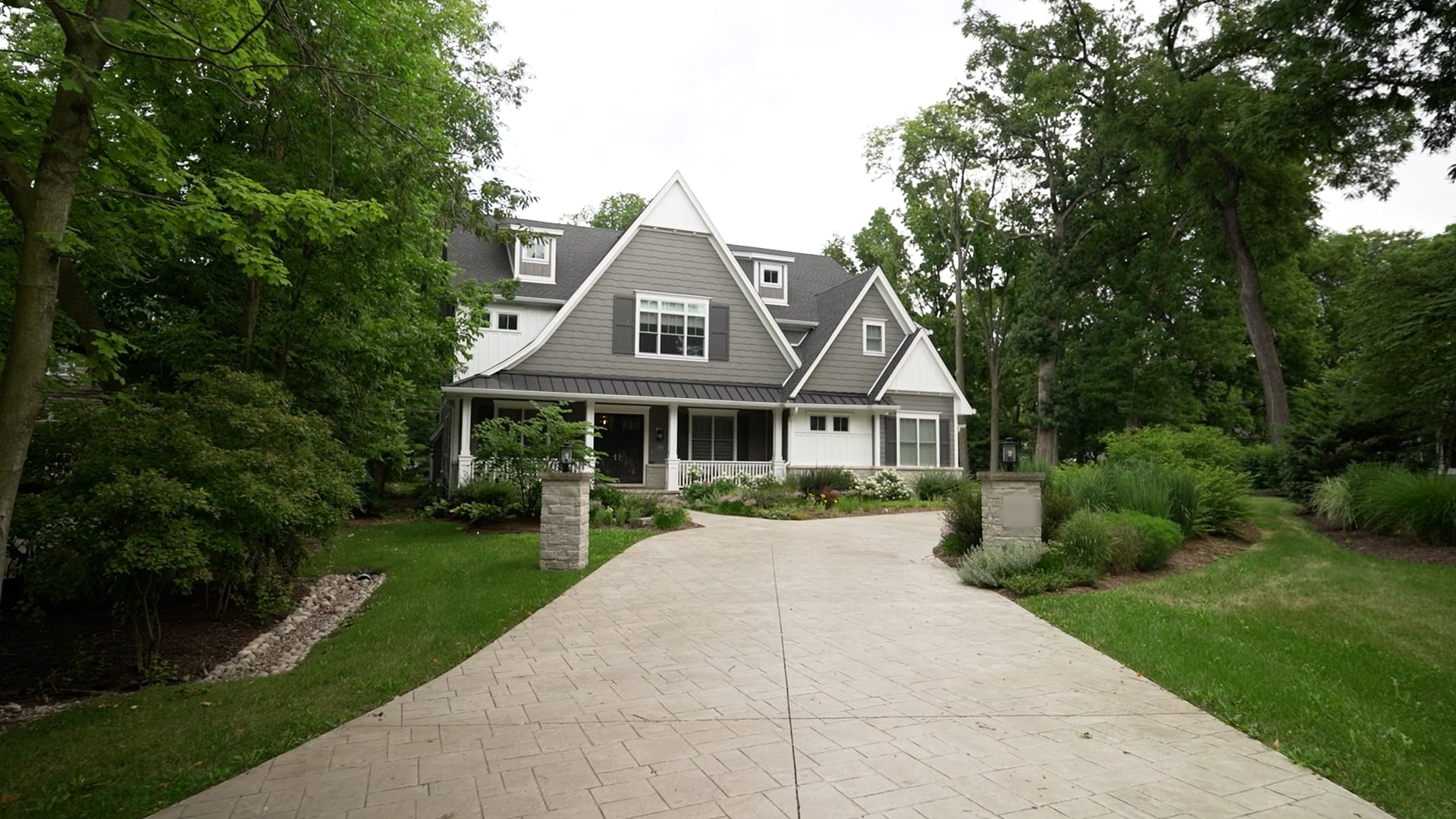 LC Interiors: Walkthrough Film / The BMP Film Co.