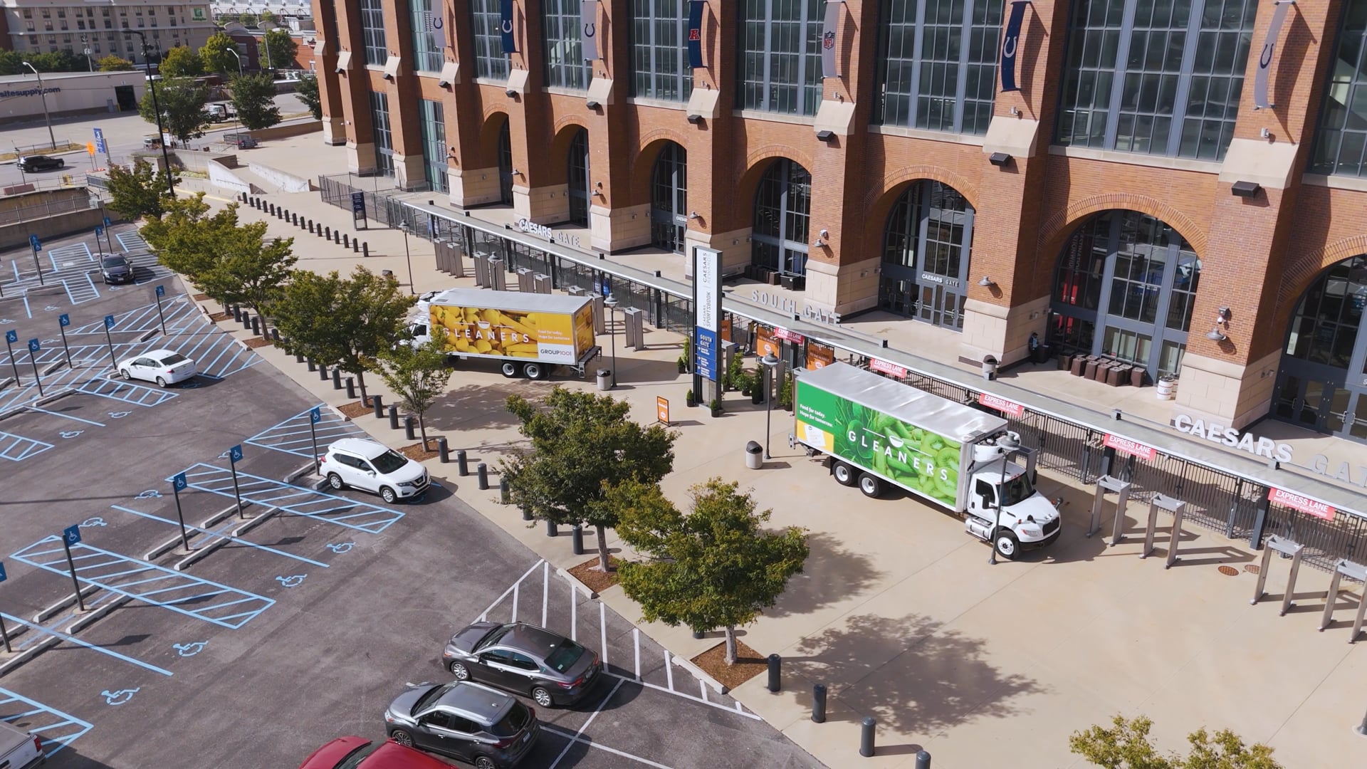 Gleaners: Huddle Against Hunger Event Highlight / Creative Native Films