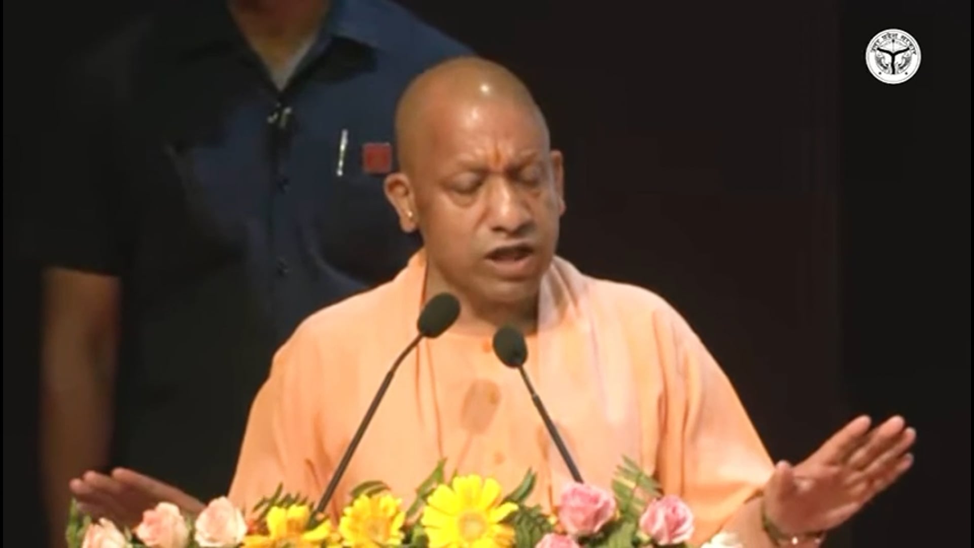 ▶️......आज देश के एक्सप्रेस-वे इंफ्रास्ट्रक्चर का 55 फीसदी उत्तर प्रदेश के पास है। गंगा एक्सप्रेस-वे इसी महीने कंप्लीट हो रहा है, जिसके बाद उत्तर प्रदेश का शेयर 60 फीसदी हो जाएगा।
— मुख्यमंत्री योगी आदित्यनाथ जी