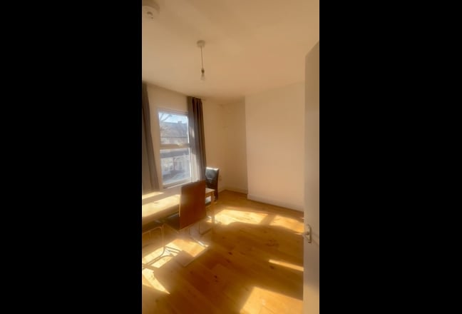 ✨ Cozy Two bedroom Flat Tottenham Hale N17 💎  🏠💫 Main Photo