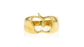 C. 1980 Vintage Tiffany Jewelry Elsa Peretti 18kt Yellow Gold Apple Ring