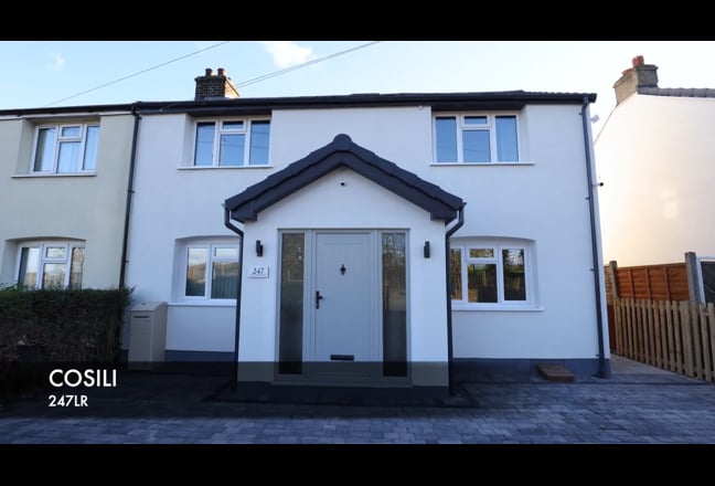 En-Suite Double Room Available in a Coliving Space Main Photo