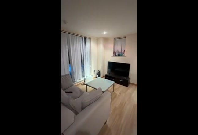 Double Room EN-SUITE L1 Main Photo