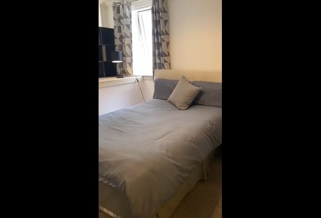 Double room at Stirling Uni with en-suite    Main Photo