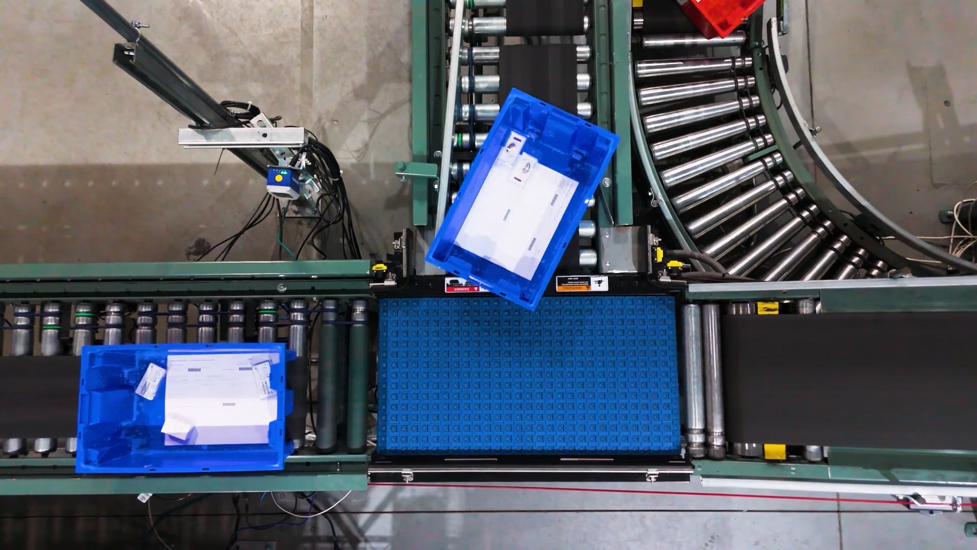 Starkey: Conveyor Line / Creative Native Films