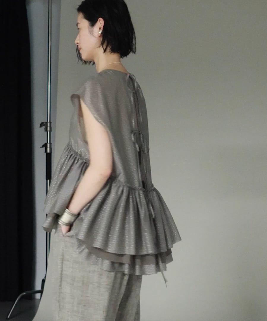 カレンソロジー 23SS シャーリングギャザーブラウス ノースリーブ シアー Curensology（カレンソロジー）の「Curensology(カレンソロジー