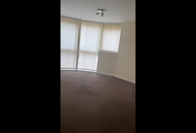 2 bed-flat - 10 min walk to city centre Main Photo