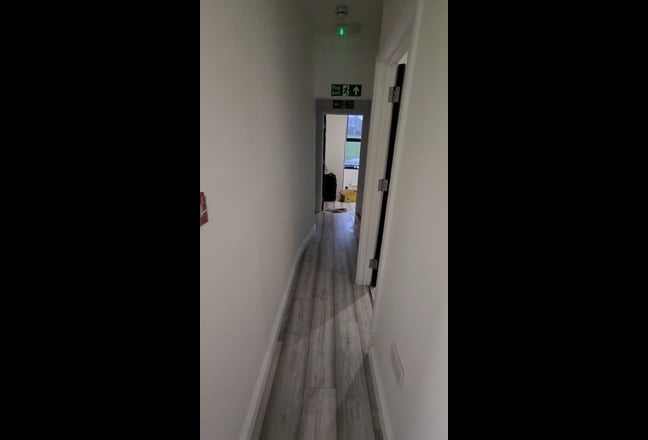 1 Double Room on Northcote Rd Main Photo