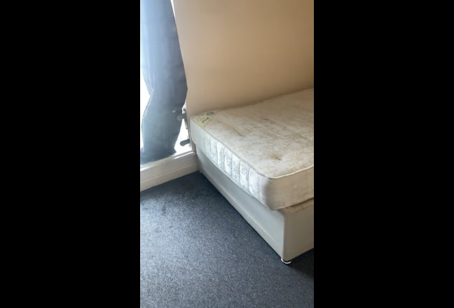 🛏️ Bright Double en-suite Room  Main Photo