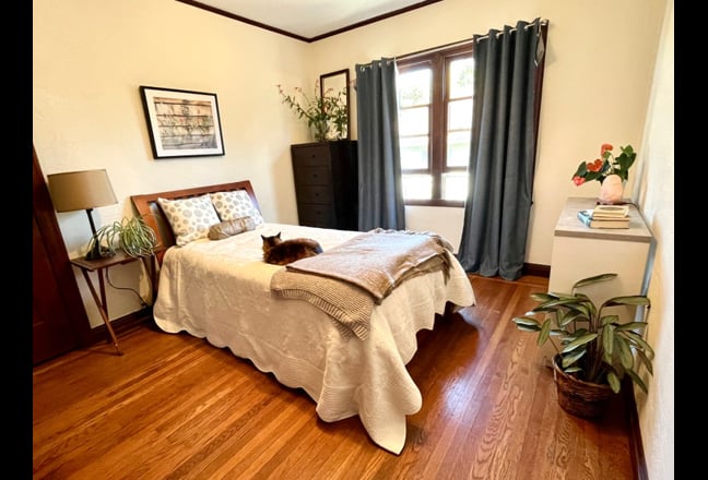 Room for Rent in Inviting House Share Main Photo