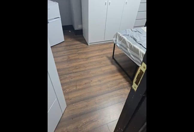 Double Single Use in Totteham  Main Photo