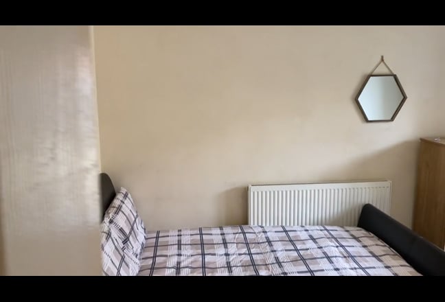 Double Room with Private Garden - Near Hospital Main Photo