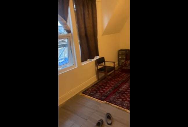 Nice 2 bed available now  Main Photo