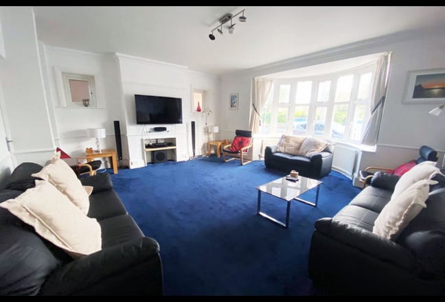 BRIGHTON Beach Ensuite Double 🏖️💎All Bills Inc💎 Main Photo