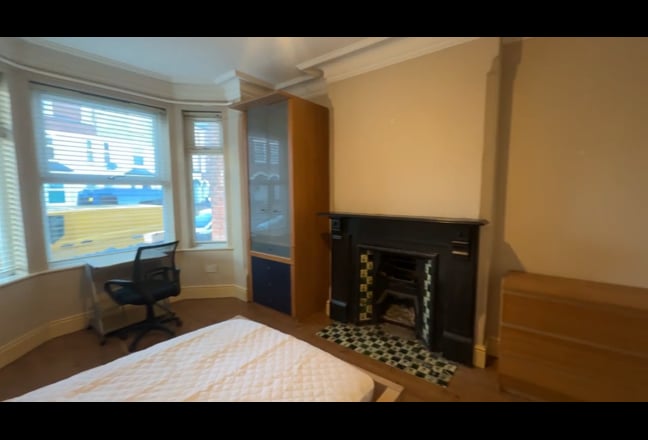 Bills Included 📍 Furnished, Double Room Main Photo