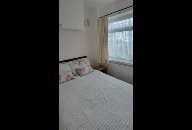 Newly Refurbished 1-Bed Flat Main Photo