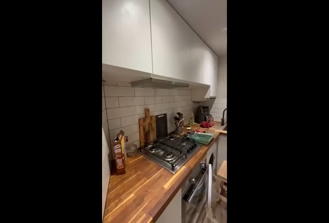 Your Dream Room in Highgate Main Photo