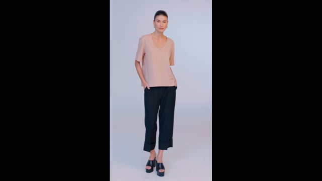 Camiseta Decote V Kraft Claudia