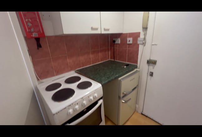 S/C Spacious Studio, Haringey / Finsbury Park Main Photo