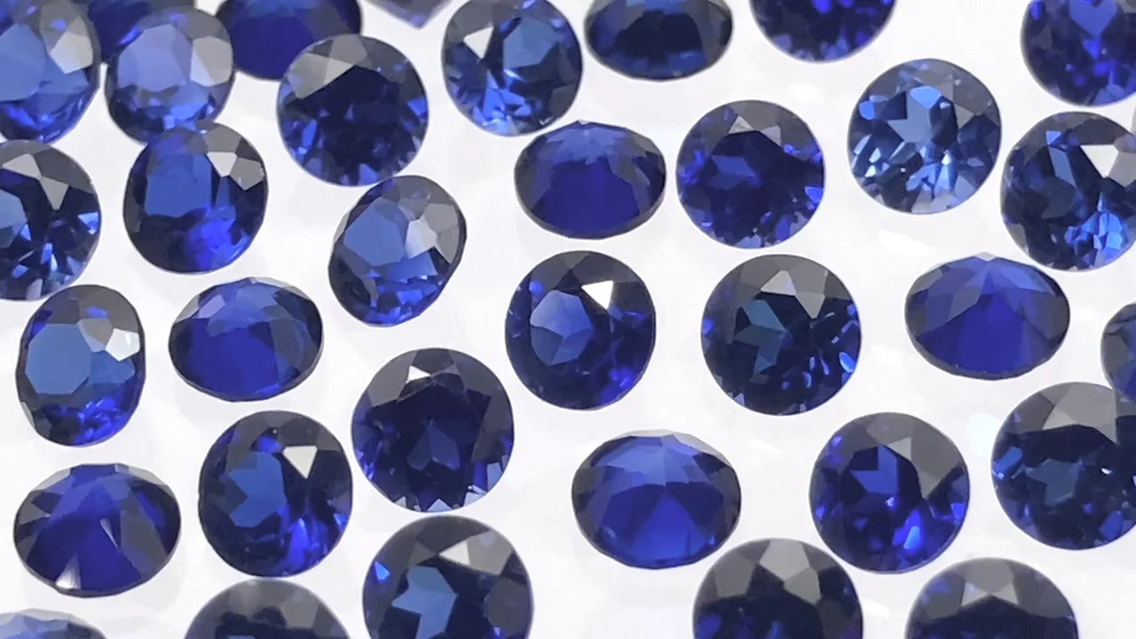 合成ブルーサファイア ルース ラウンドファセットカット4×4mm｜天然石