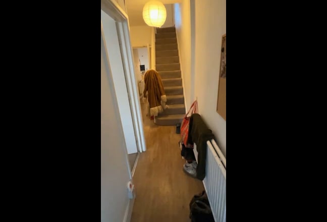 Room in cozy 4 bed Main Photo