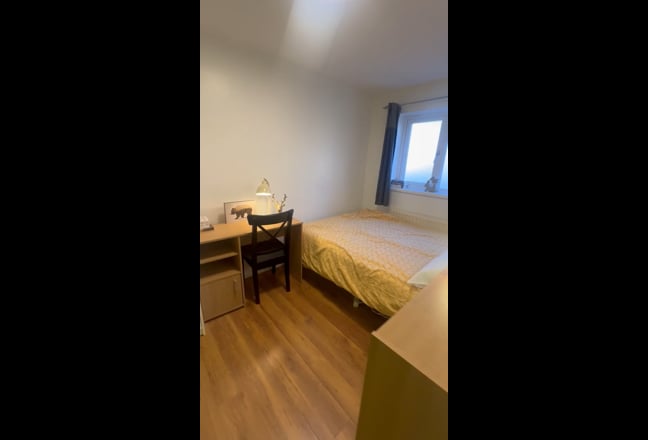 Wonderful room available in whitechapel.  Main Photo