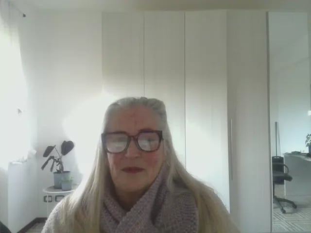 Barbara S. video di presentazione del tutor su Preply | Videos & Movies ...