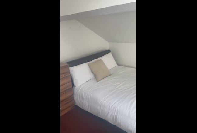 Double Room - all bills included Main Photo