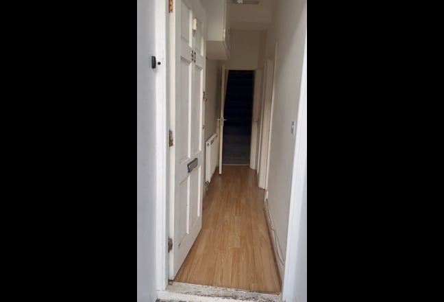 Single Room , 5 Mins to Station  Main Photo