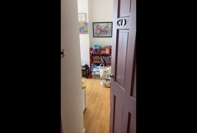 Double room in garden flat  Main Photo